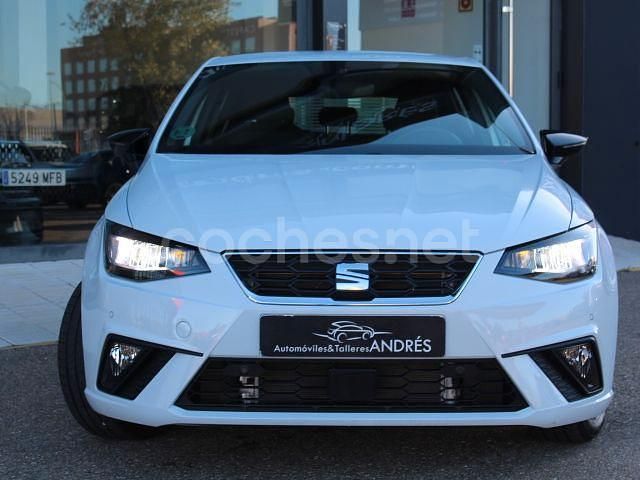 Usado Seat Ibiza FR 115 CV (84 kW) 2024 Blanco Berlina