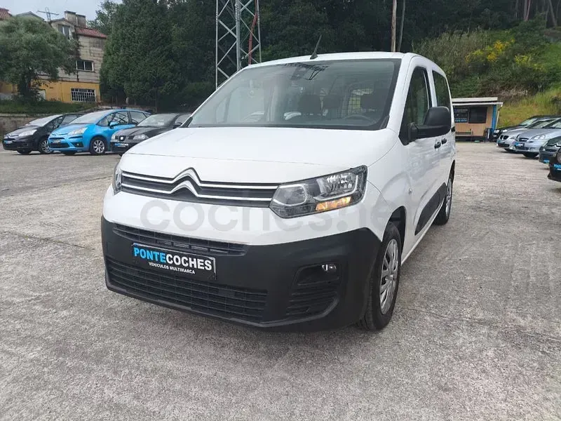 Usado Citroën e-Berlingo Live 102 CV (75 kW) 2021 Blanco Monovolumen
