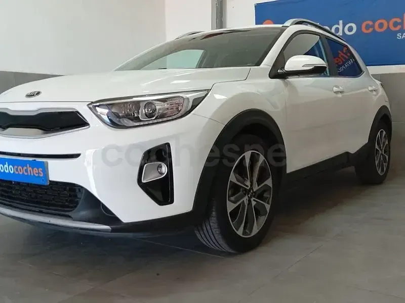 Usado Kia Stonic 100 CV (73 kW) 2019 Blanco SUV