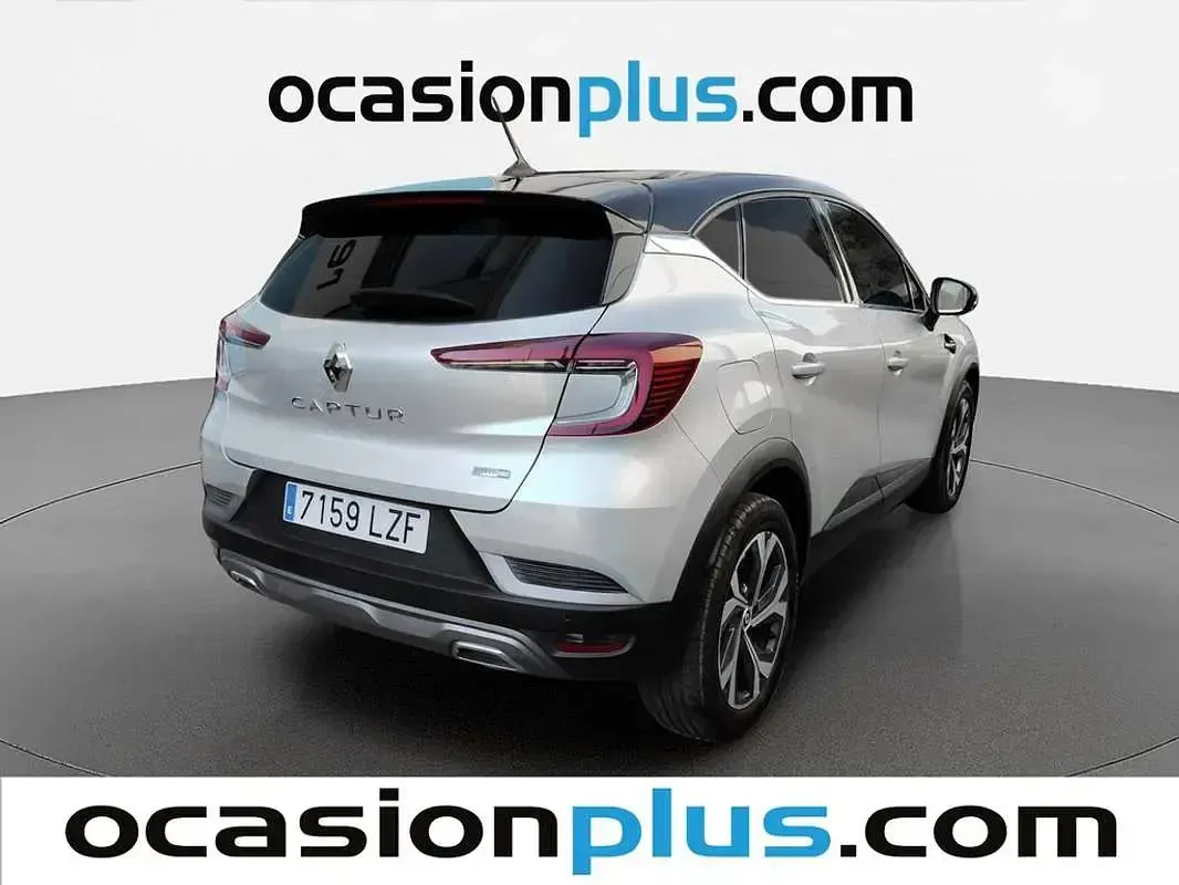 Usado Renault Captur RS Line 158 CV (116 kW) 2022 Gris SUV
