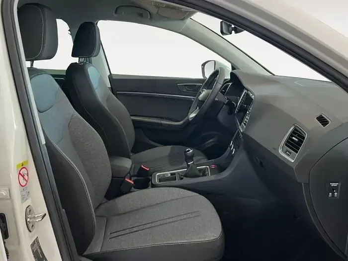 Usado Seat Ateca Style 150 CV (110 kW) 2025 Blanco SUV