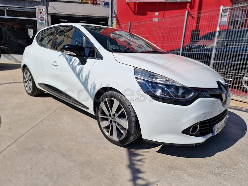 Usado Renault Clio IV Dynamique 90 CV (66 kW) 2014 Blanco Berlina
