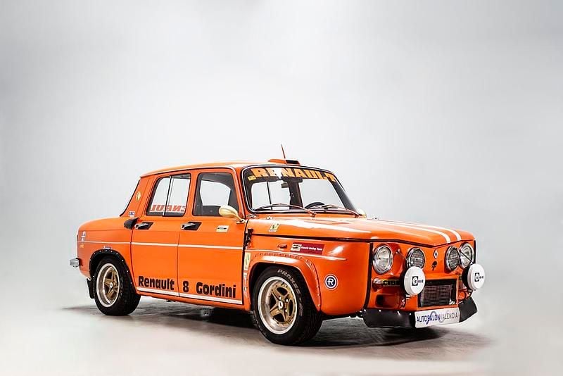 Usado Renault R8 100 CV (73 kW) 1975 Naranja Berlina
