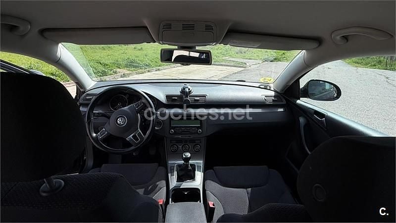Usado VW Passat Advance 110 CV (80 kW) 2009 Negro Berlina