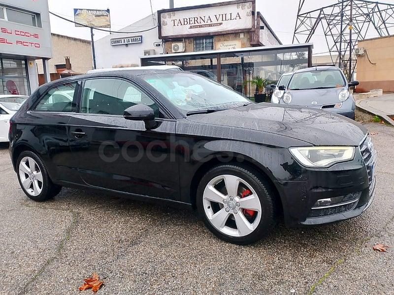Usado Audi A3 Ambiente 150 CV (110 kW) 2014 Negro Berlina