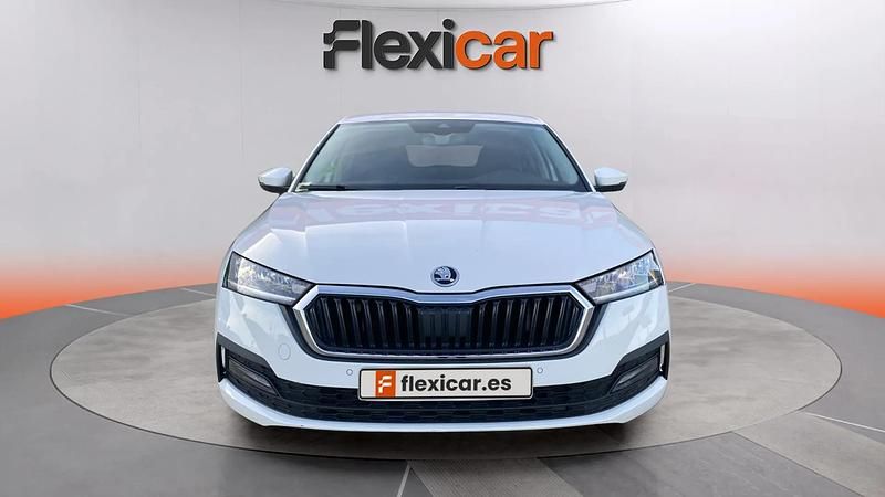 Usado Skoda Octavia Ambition 150 HP (110 kW) 2022 Branco Citadino
