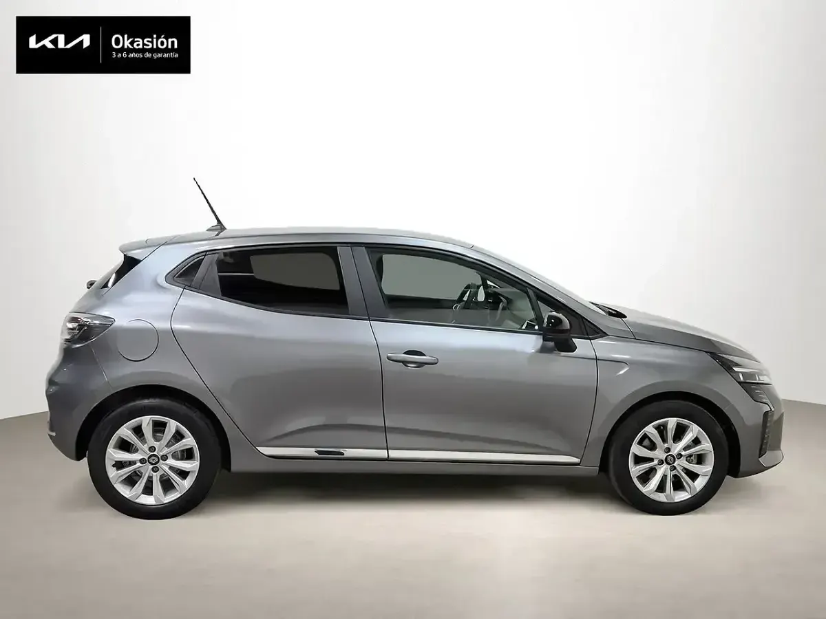 Usado Renault Clio V Evolution 100 CV (73 kW) 2024 Gris Berlina