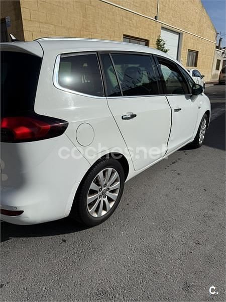 Usado Opel Zafira Tourer Expression 110 CV (80 kW) 2012 Blanco Monovolumen