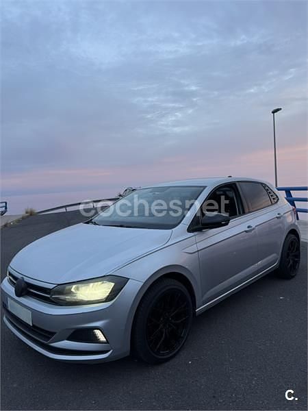 Usado VW Polo Advance 95 CV (69 kW) 2019 Gris / plata Berlina