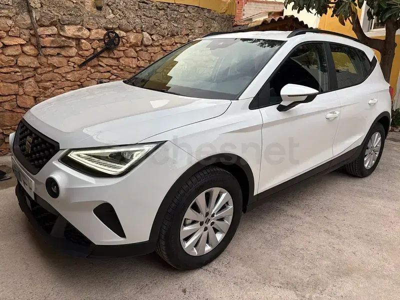 Usado Seat Arona Style 115 CV (84 kW) 2024 Blanco SUV