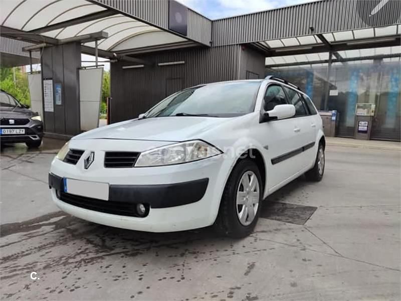 Blanco Usado 2004 Renault Mégane GrandTour Privilege Familiar | 1000 € (Super precio) - Imagen 1/4