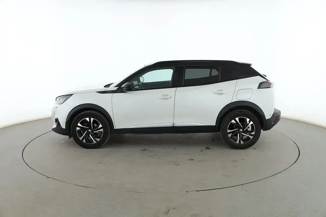 Usado Peugeot 2008 GT-line 131 CV (96 kW) 2020 Blanco SUV