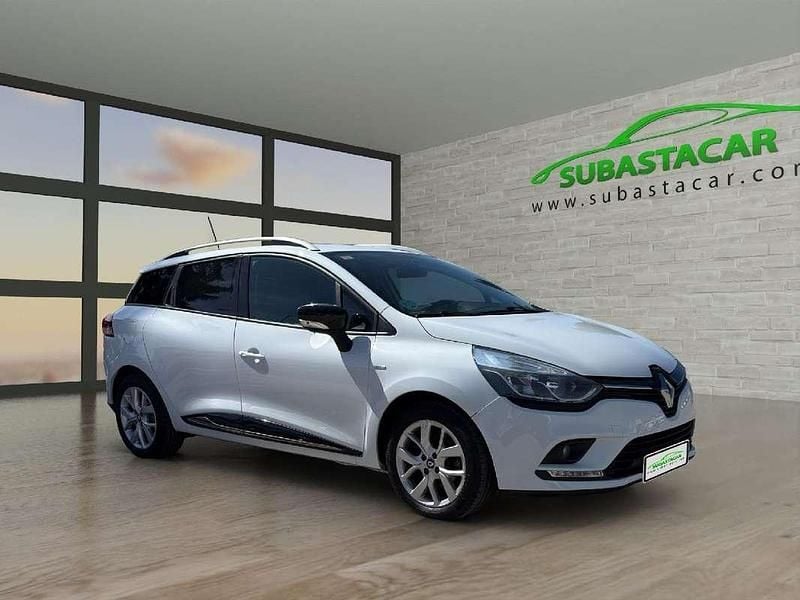 Usado Renault Clio GrandTour LIMITED 90 CV (66 kW) 2018 Blanco Familiar