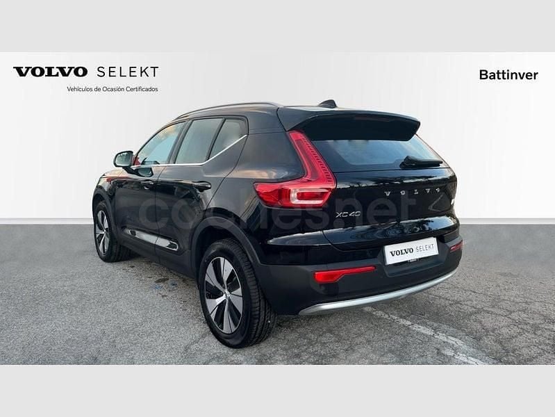 Begagnad Volvo XC40 Plus 211 HK (155 kW) 2023 Svart SUV