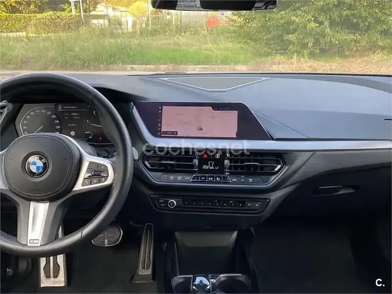 Usado BMW 118 150 CV (110 kW) 2020 Gris / plata Utilitario