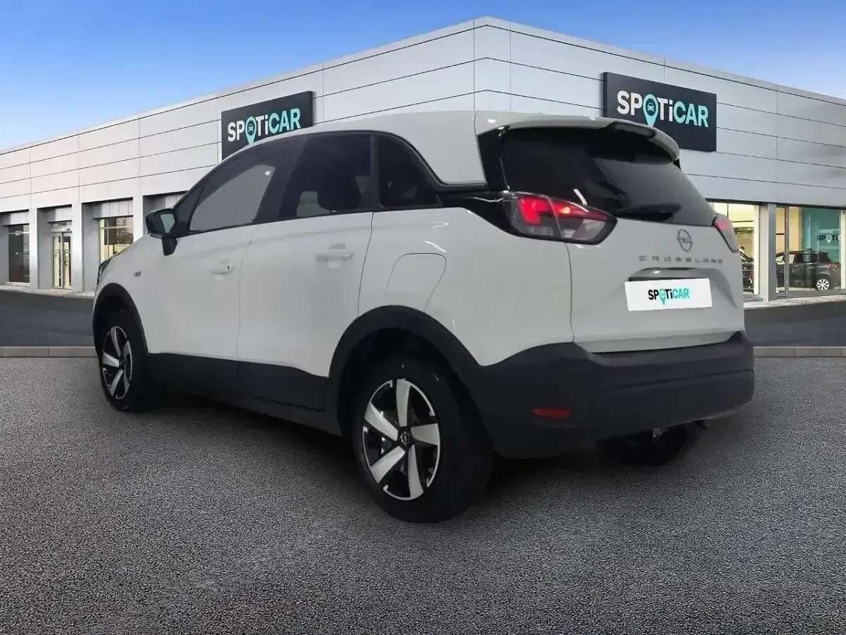 Usado Opel Crossland Edition 110 CV (80 kW) 2023 Blanco SUV