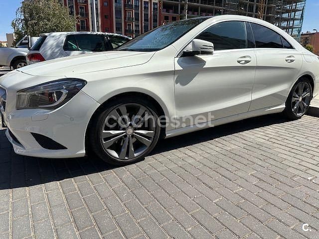 Blanco Usado 2014 Mercedes CLA180 Urban Berlina | 14.995 € (Precio justo) - Imagen 1/4