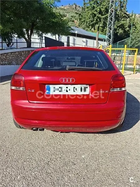 Usado Audi A3 105 CV (77 kW) 2008 Rojo Utilitario