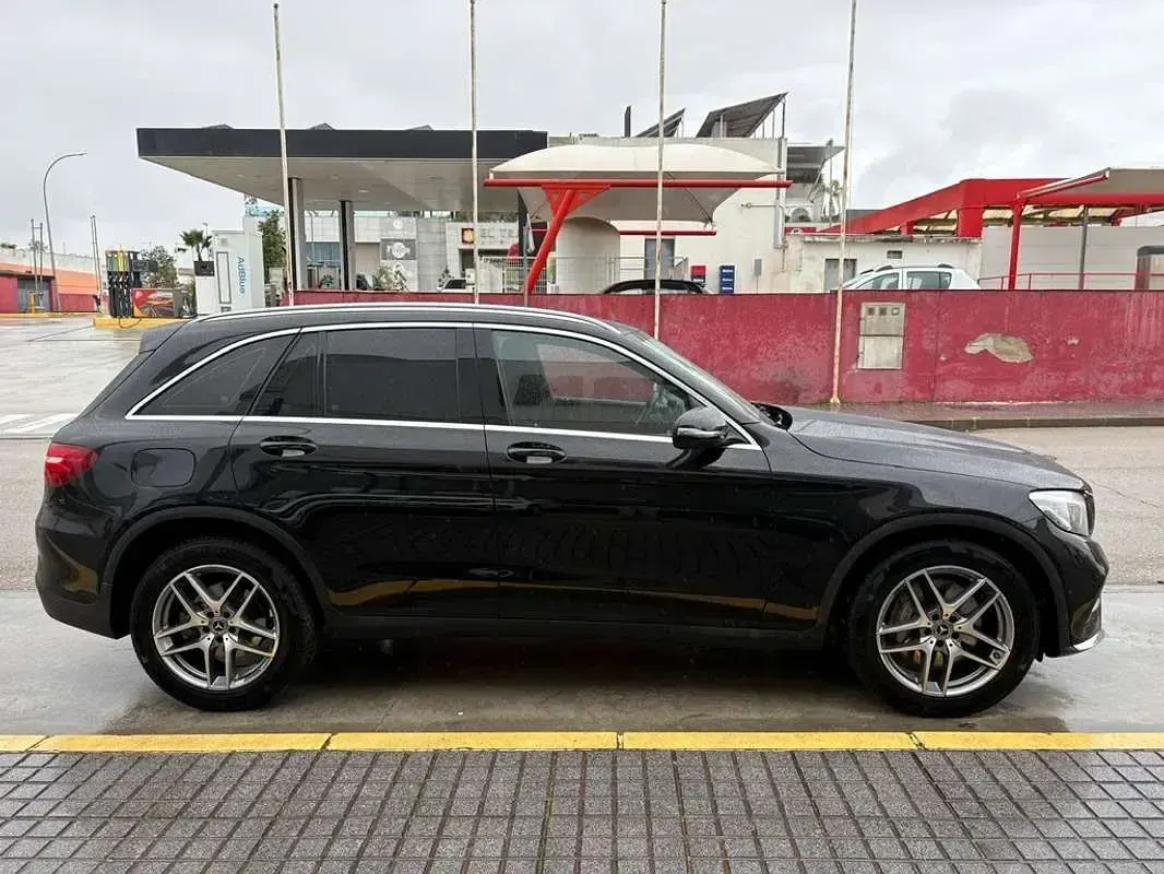 Usado Mercedes GLC220 170 CV (125 kW) 2018 Negro SUV