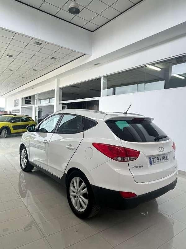 Usado Hyundai ix35 Comfort 136 CV (100 kW) 2012 Blanco SUV