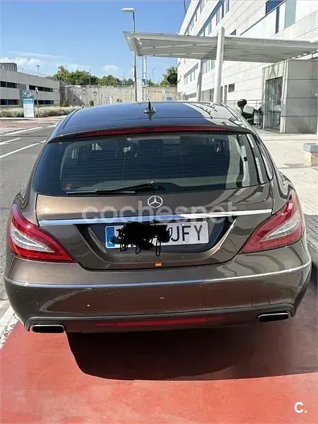 Usado Mercedes CLS250 Shooting Brake 204 CV (150 kW) 2015 Marrón Familiar