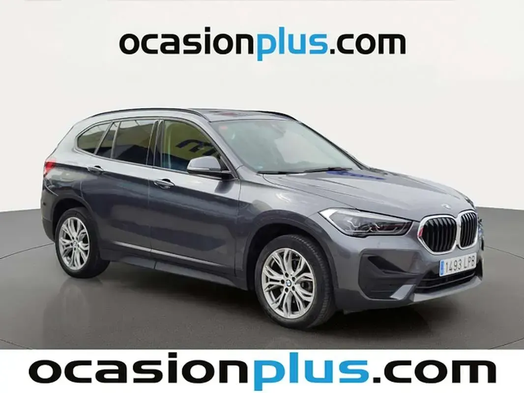 Usado BMW X1 140 CV (102 kW) 2021 Gris SUV