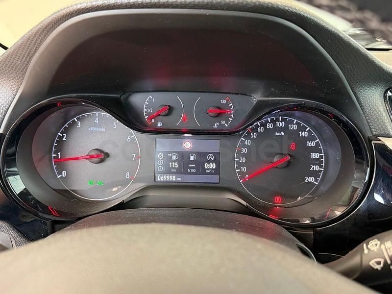 Usado Opel Corsa Edition 100 CV (73 kW) 2022 Naranja Utilitario