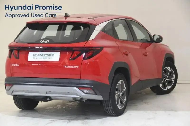 Usado Hyundai Tucson 115 CV (84 kW) 2024 Rojo SUV