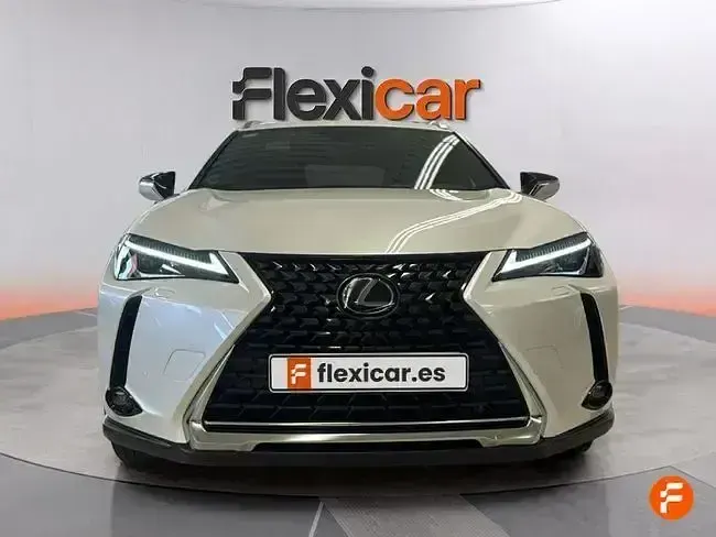Usado Lexus UX Business Edition 184 CV (135 kW) 2021 Blanco SUV
