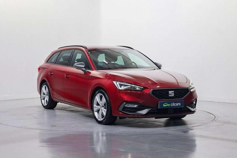 Usado Seat Leon ST FR 150 CV (110 kW) 2021 Rojo Familiar