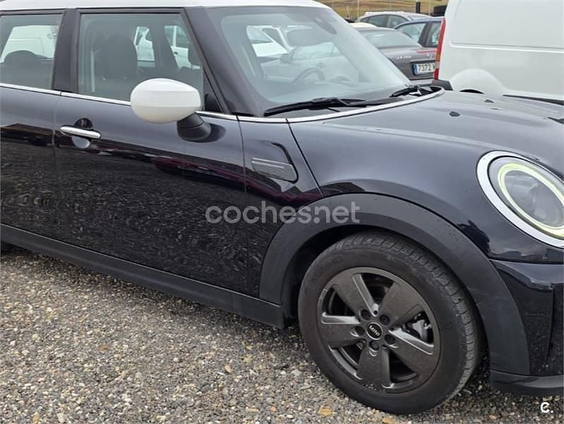 Usado Mini Cooper 136 CV (100 kW) 2023 Negro Utilitario
