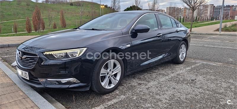 Usado Opel Insignia Excellence 170 CV (125 kW) 2018 Azul Berlina