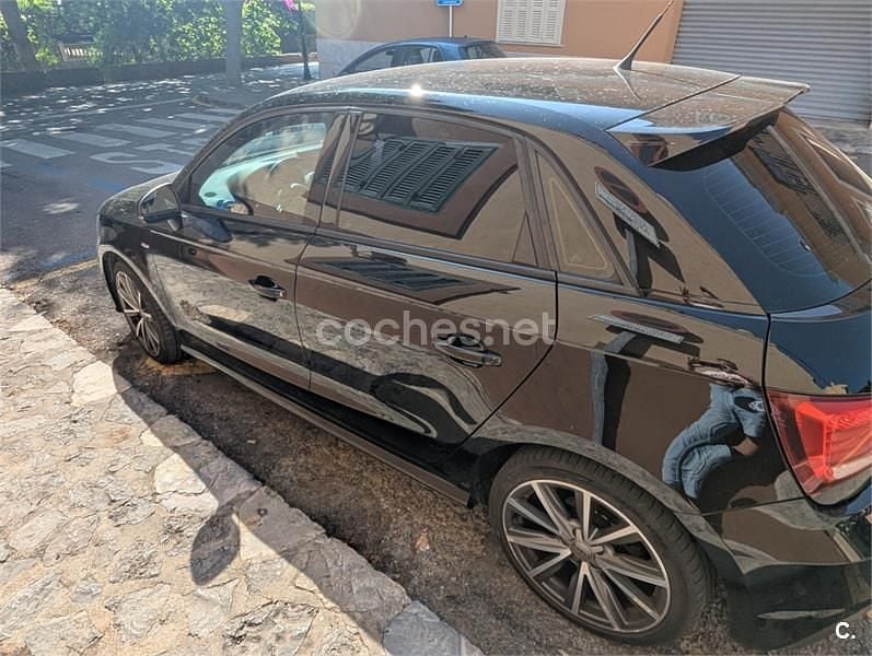 Usado Audi A1 Sportback Design 95 CV (69 kW) 2015 Negro Utilitario