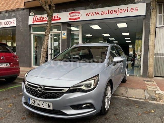 Gris / plata Usado 2017 Opel Astra Excellence Familiar | 12.500 € (Caro) - Imagen 1/4