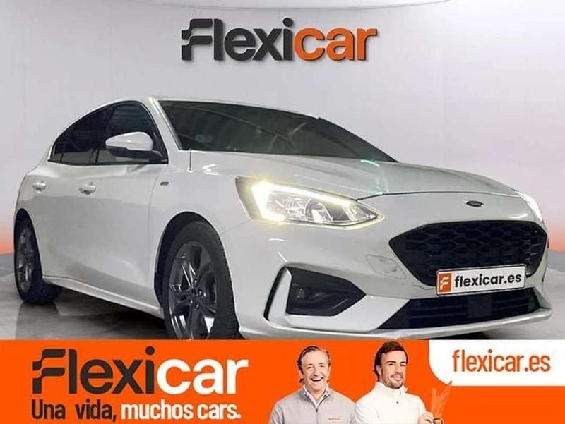 Blanco Usado 2022 Ford Focus ST-Line Berlina | 14.490 € (Buen precio) - Imagen 1/4