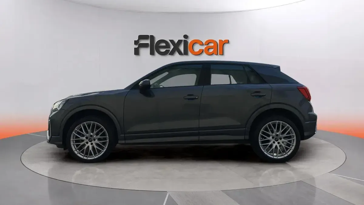 Usado Audi Q2 Premium 150 CV (110 kW) 2024 Gris SUV