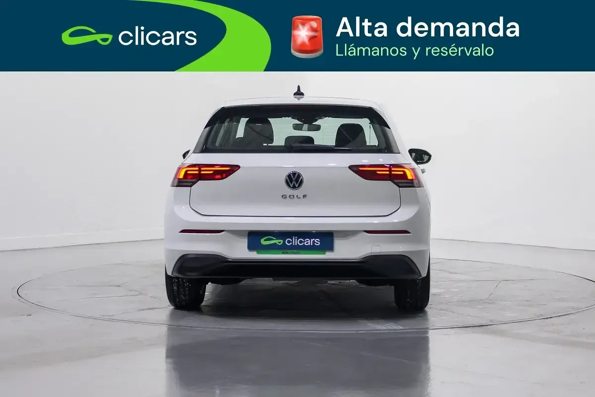 Usado VW Golf VII 115 CV (84 kW) 2021 Blanco Utilitario