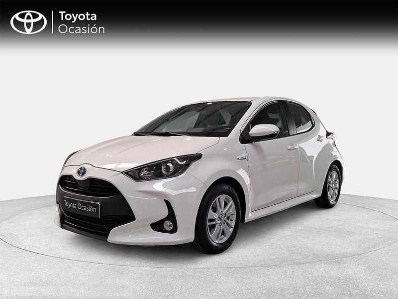 Blanco Usado 2021 Toyota Yaris Hybrid Active Berlina | 16.900 € (Super precio) - Imagen 1/4