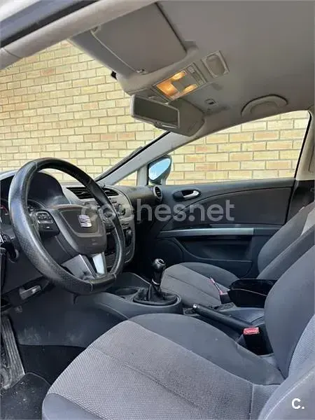 Usado Seat Leon Copa 105 CV (77 kW) 2010 Blanco Utilitario