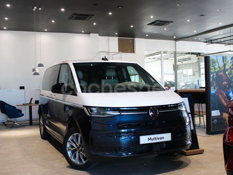 Blanco Nuevo 2025 VW Multivan Life Monovolumen | 60.990 € (Un poco caro) - Imagen 1/4