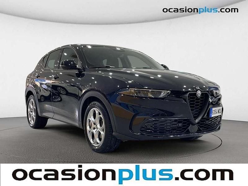 Usado Alfa Romeo Tonale Sprint 131 CV (96 kW) 2022 Negro SUV