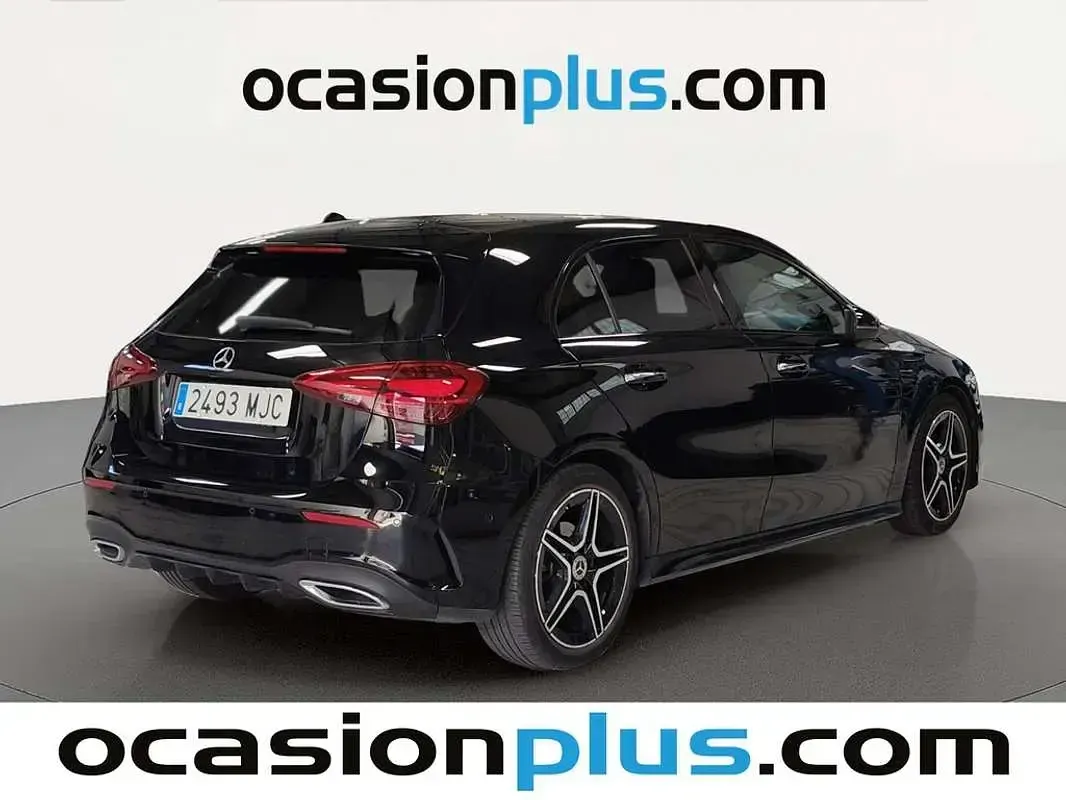 Usado Mercedes A180 Advanced 136 CV (100 kW) 2023 Negro Utilitario