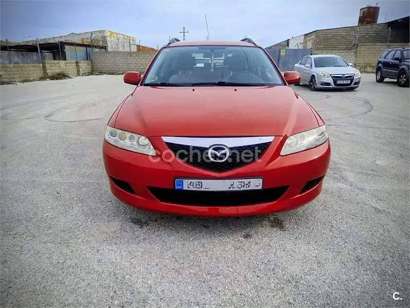 Usado Mazda 6 Active 136 CV (100 kW) 2005 Rojo Familiar