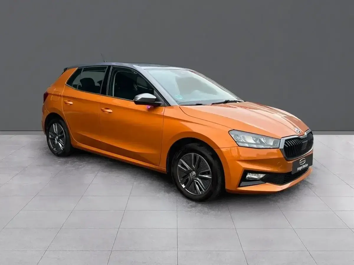 Usado Skoda Fabia Style 95 CV (69 kW) 2022 Naranja Utilitario