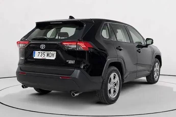Używany Toyota RAV4 Hybrid Business Edition 222 KM (163 kW) 2023 SUV