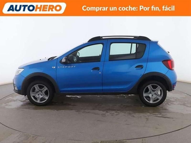 Usado Dacia Sandero Comfort 90 CV (66 kW) 2018 Azul Berlina
