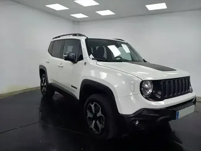 Occasion Jeep Renegade Trailhawk 241 PK (177 kW) 2022 Wit SUV