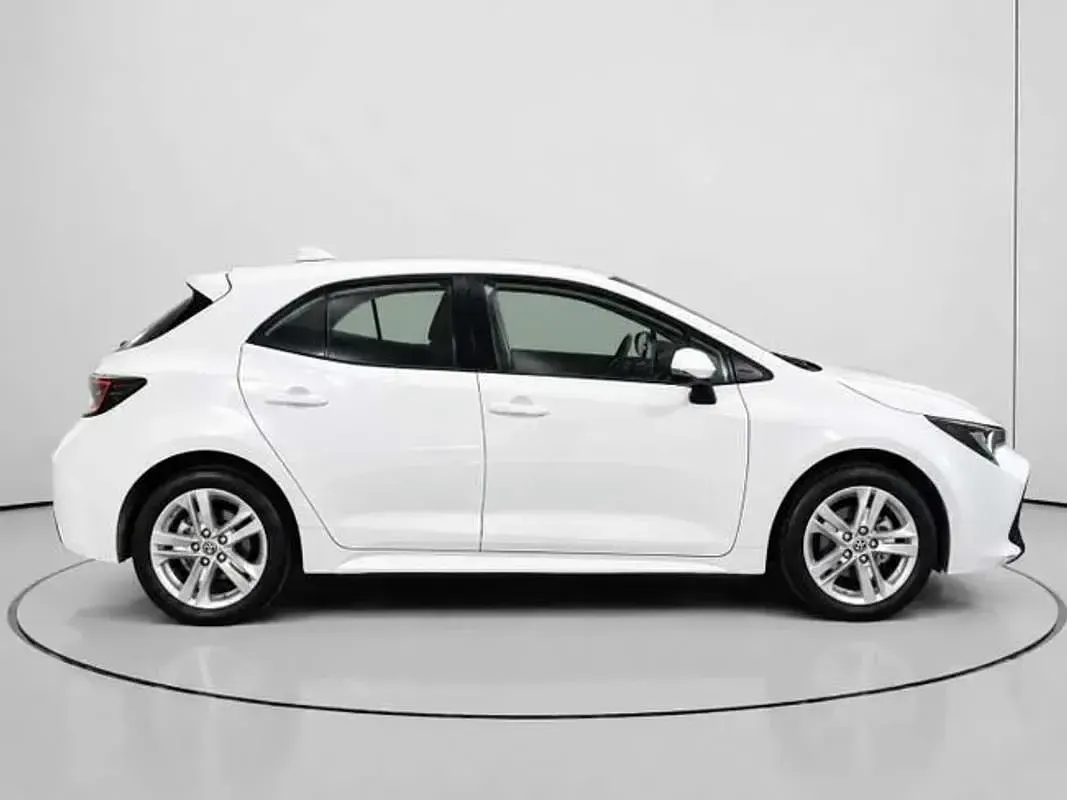 Usado Toyota Corolla Active 140 CV (102 kW) 2022 Blanco Utilitario