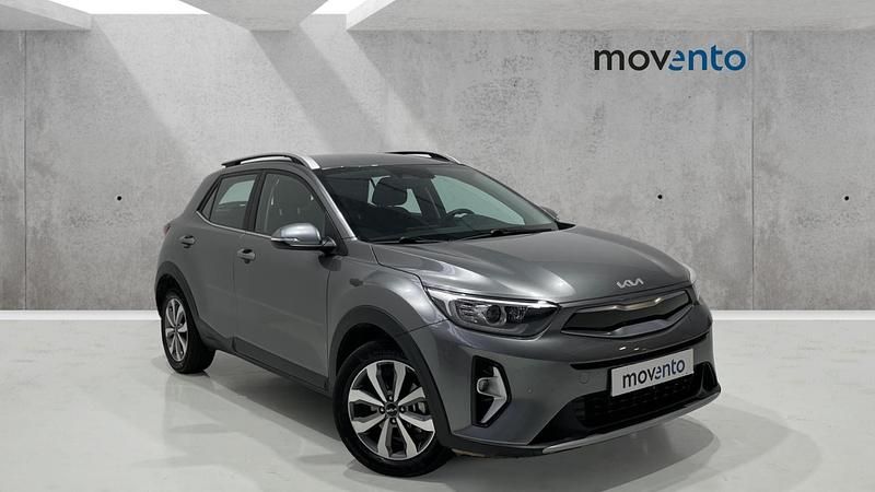 Gris Usado 2024 Kia Stonic SUV | 19.990 € (Precio justo) - Imagen 1/4