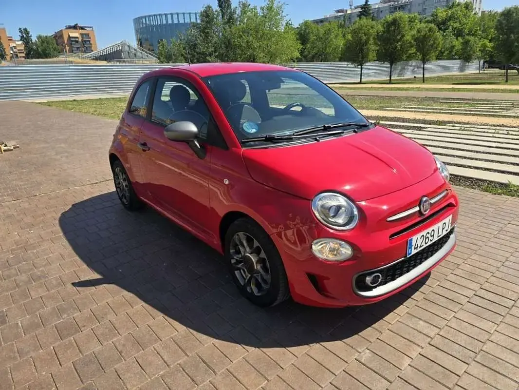 Usado Fiat 500 Sport 71 CV (52 kW) 2021 Rojo Utilitario